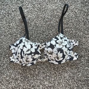 NWOT Gilly Hicks Floral Cross Back Bra